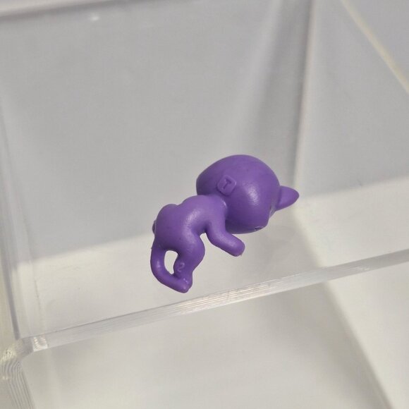 Twozies Season 1 Purple Raccoon Baby Figure 1.25" - Picture 13 of 13